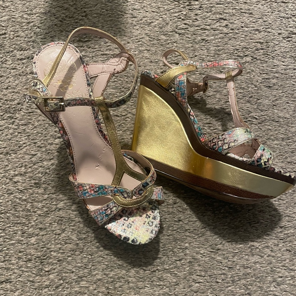 Vince Camuto Cassidy wedge heels